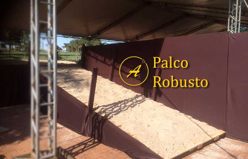 Locação e aluguel de Palco Robusto para Leilão de Gado e Cavalo - Palco